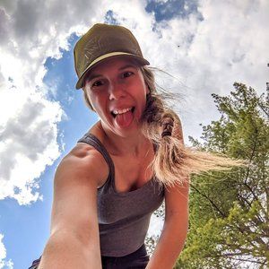 Meet your Posher, Derissa